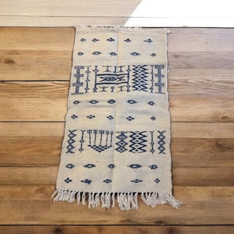 Petit kilim blanc et bleu