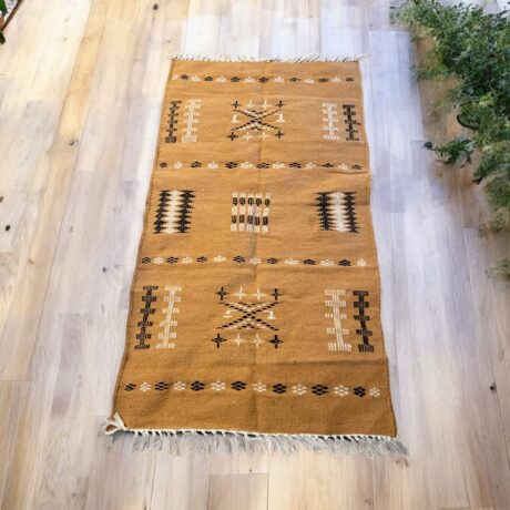 Tapis kilim moutarde